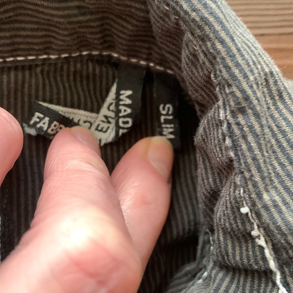 Affliction Men’s Button front distressed corduroy shirt. Size Medium. $FIRM$ - Picture 8 of 11